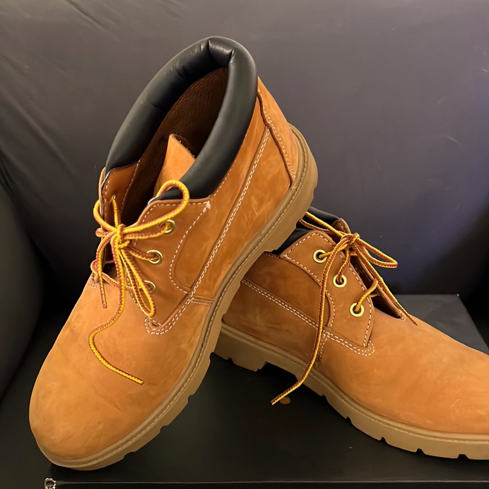 Mens size 6 Timberland boots